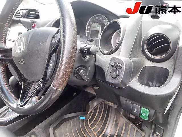 HONDA FIT SHUTTLE