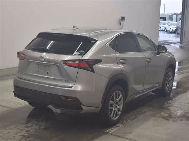 Lexus NX200t