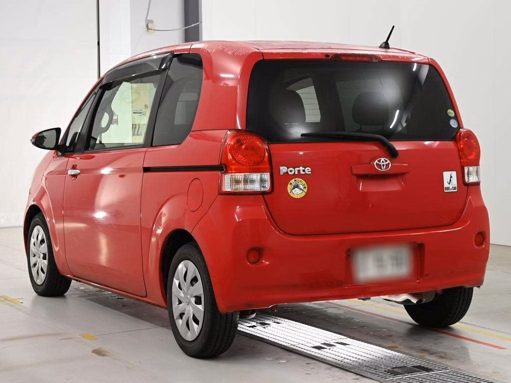 TOYOTA PORTE