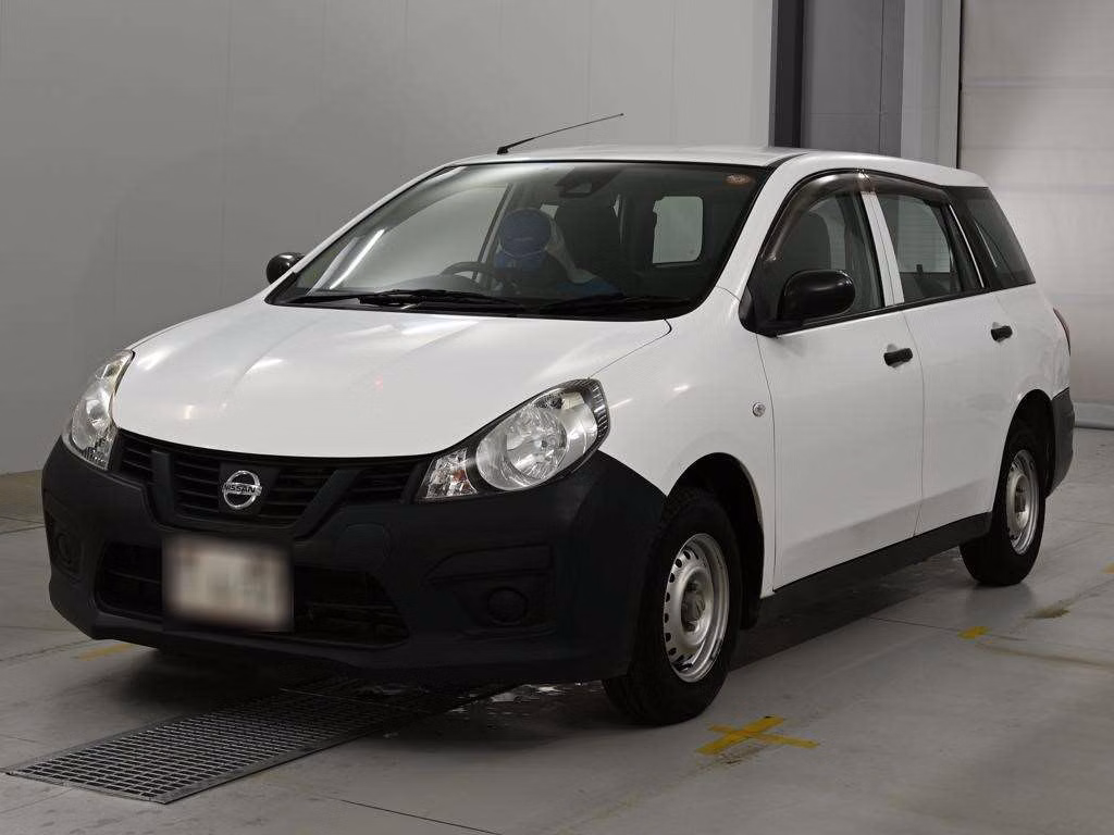 Nissan AD