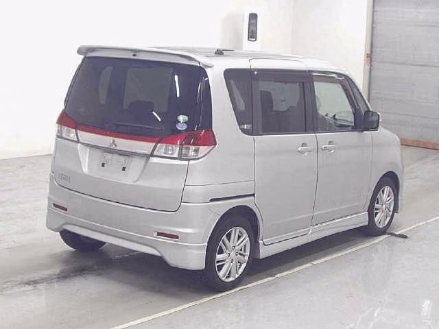 Mitsubishi Delica D:2