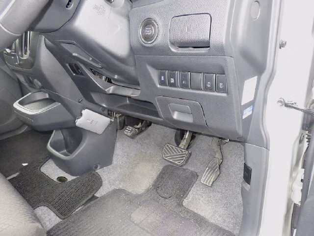 Mitsubishi Delica D:2