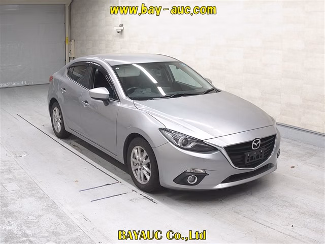 MAZDA AXELA