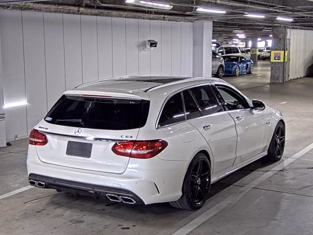 MERCEDES-BENZ C-CLASS