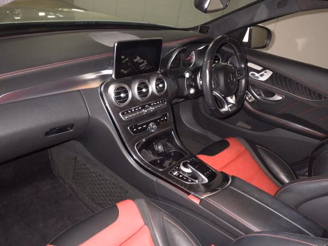 MERCEDES-BENZ C-CLASS