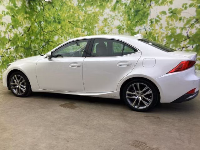 Lexus IS300h