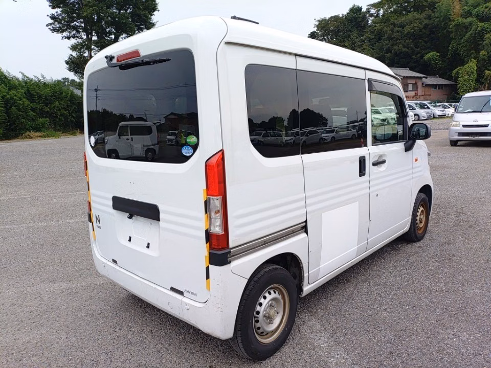 HONDA N-VAN