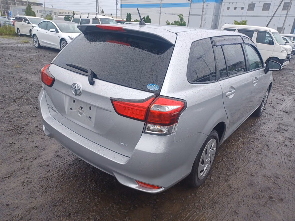 TOYOTA COROLLA FIELDER