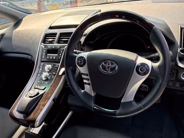 TOYOTA SAI