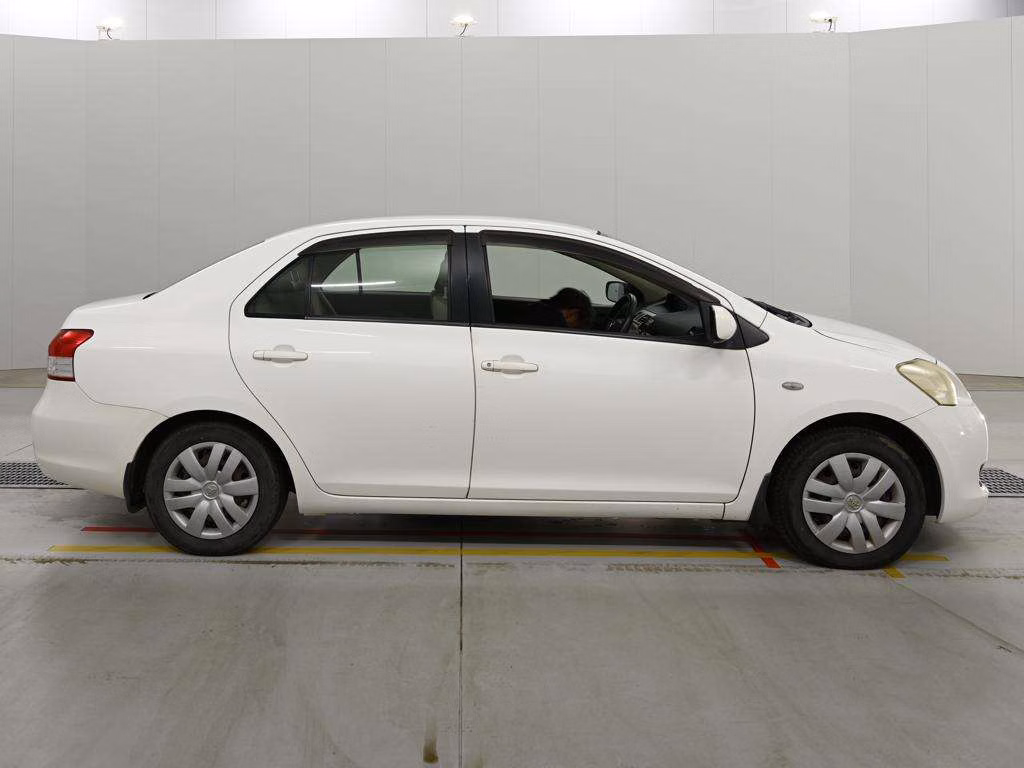 TOYOTA BELTA