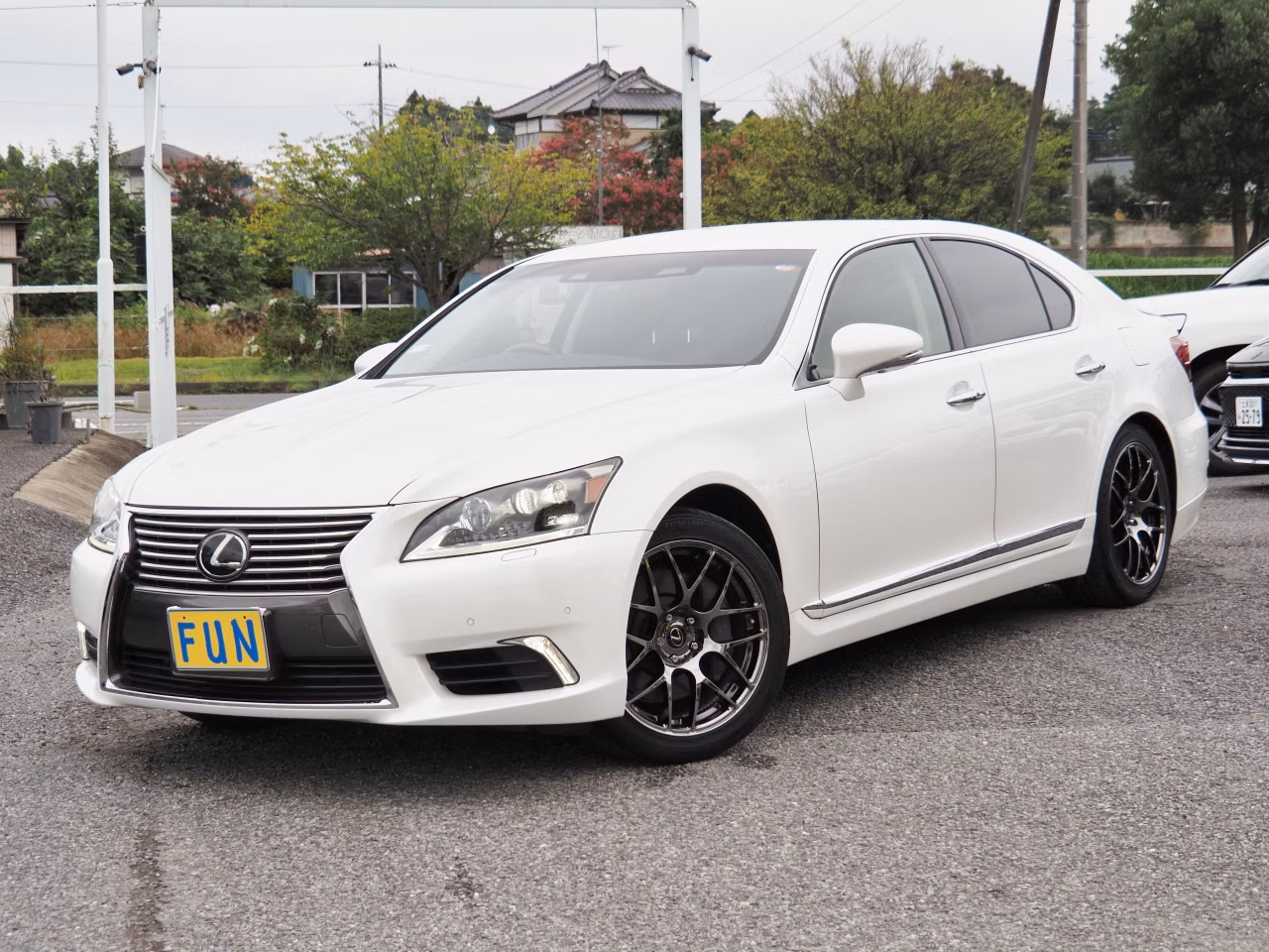 LEXUS LS460