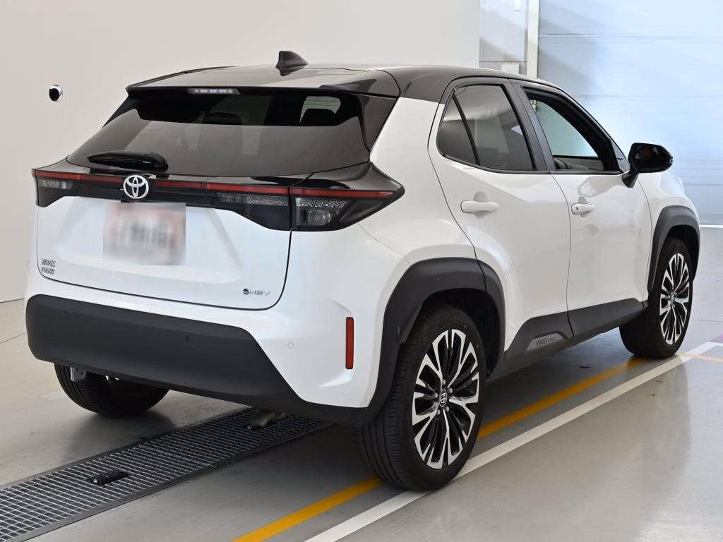 TOYOTA YARIS CROSS