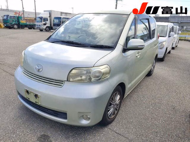 TOYOTA PORTE