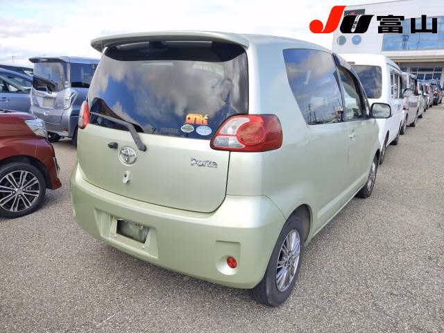 TOYOTA PORTE