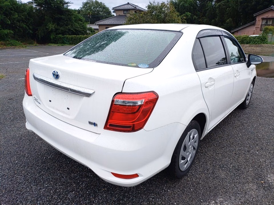 TOYOTA COROLLA AXIO