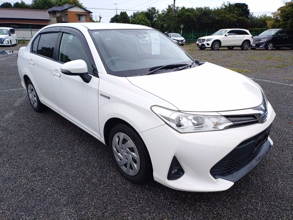 TOYOTA COROLLA AXIO