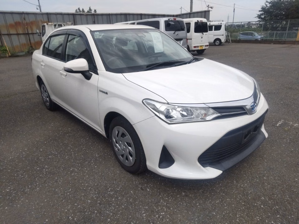 TOYOTA COROLLA AXIO