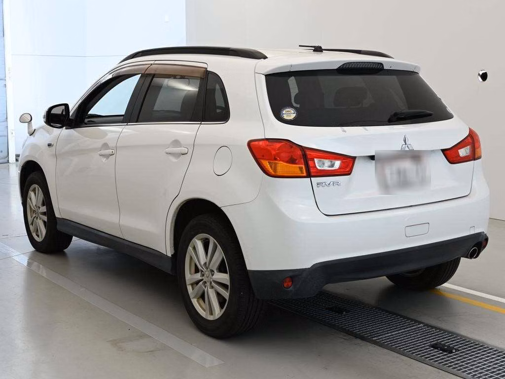 MITSUBISHI RVR