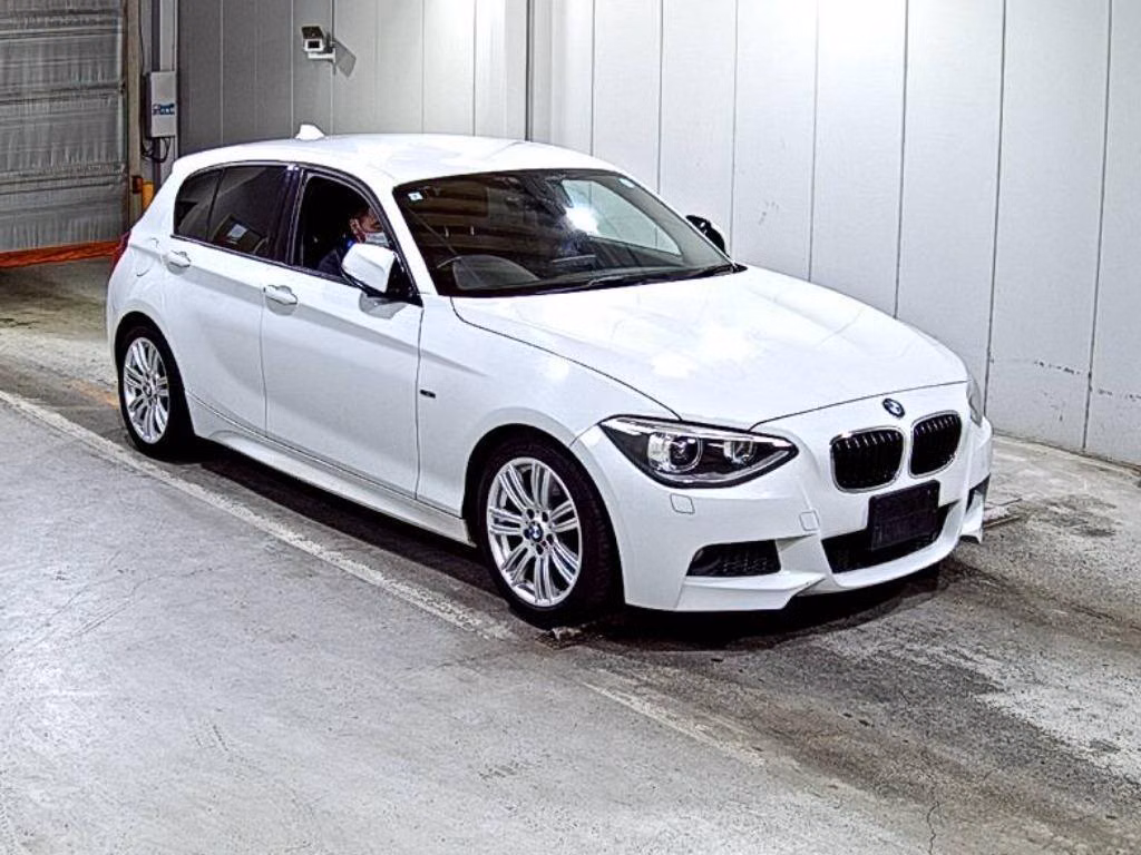 BMW 1-SERIES