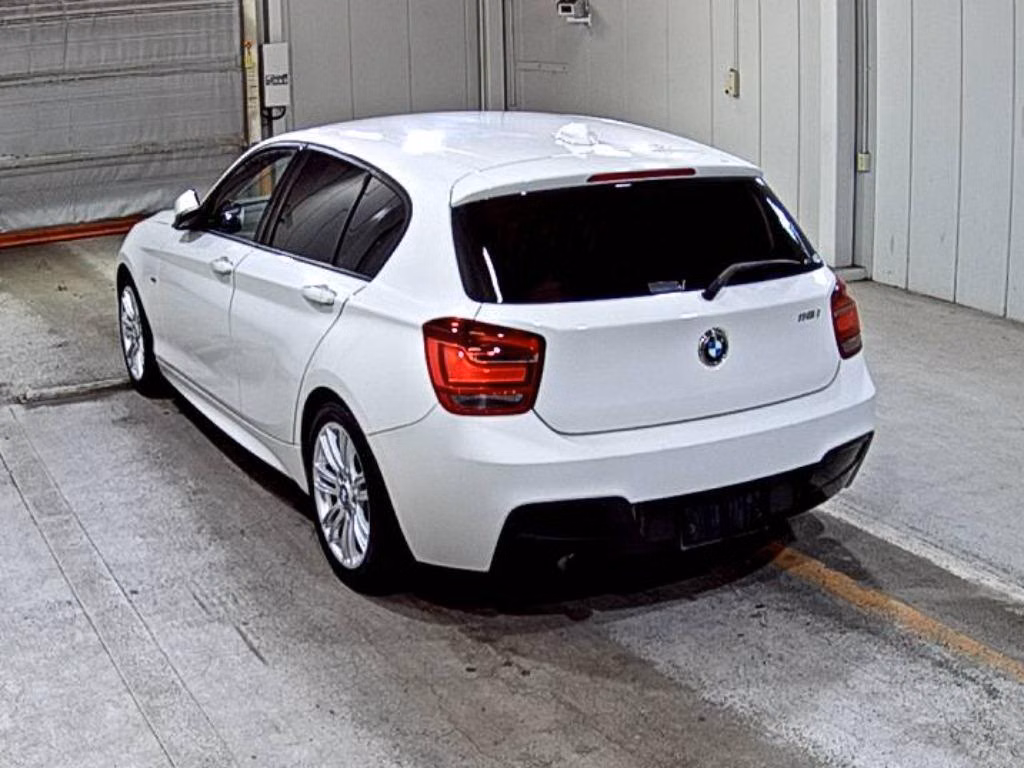BMW 1-SERIES