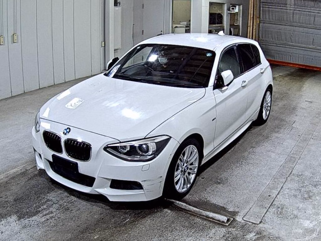 BMW 1-SERIES
