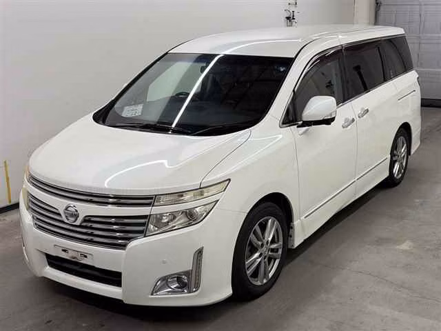 NISSAN ELGRAND