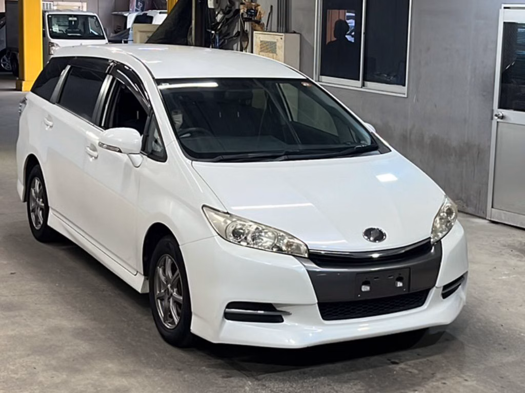 TOYOTA WISH