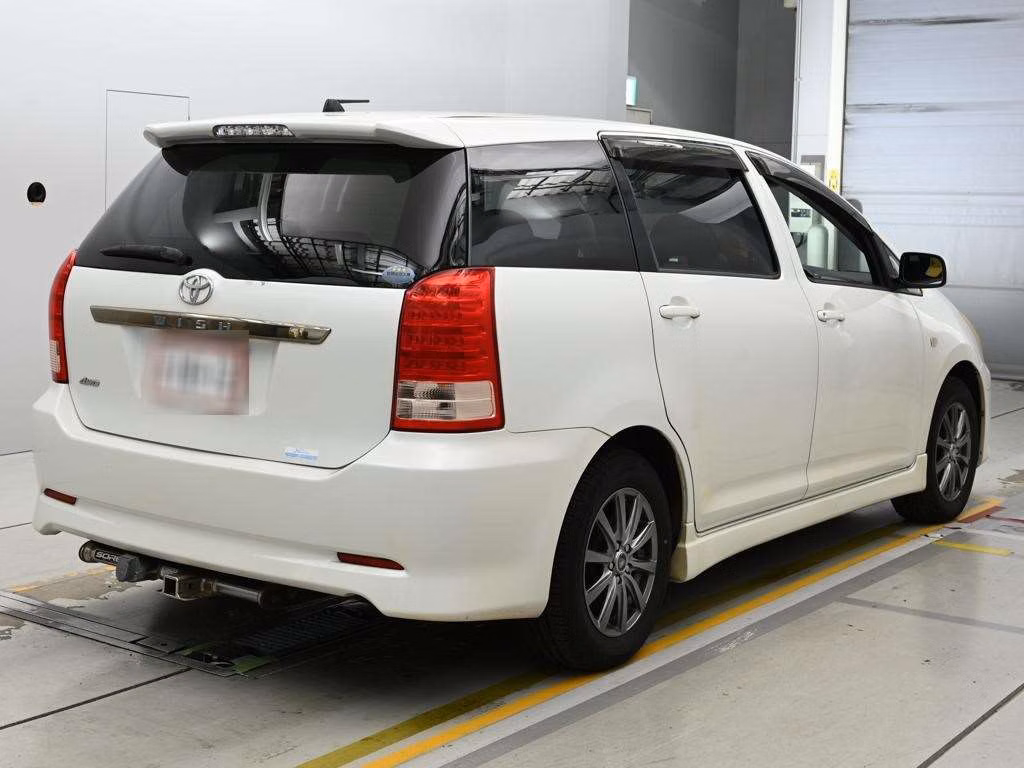 TOYOTA WISH