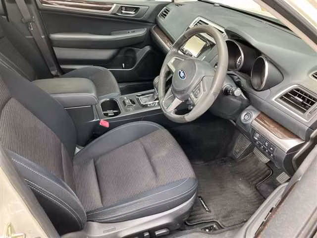 Subaru Legacy B4