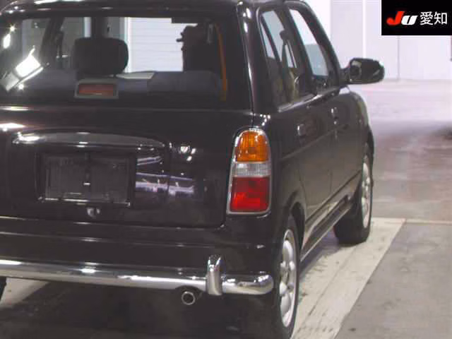 Daihatsu Mira Gino