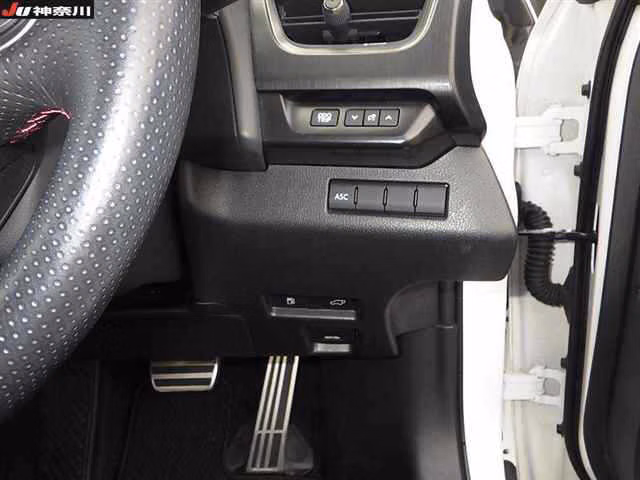 Lexus UX250h
