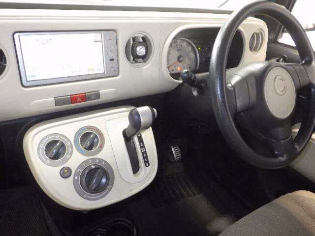 Daihatsu Mira Cocoa