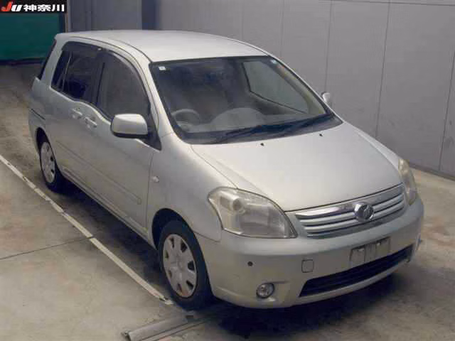 TOYOTA RAUM