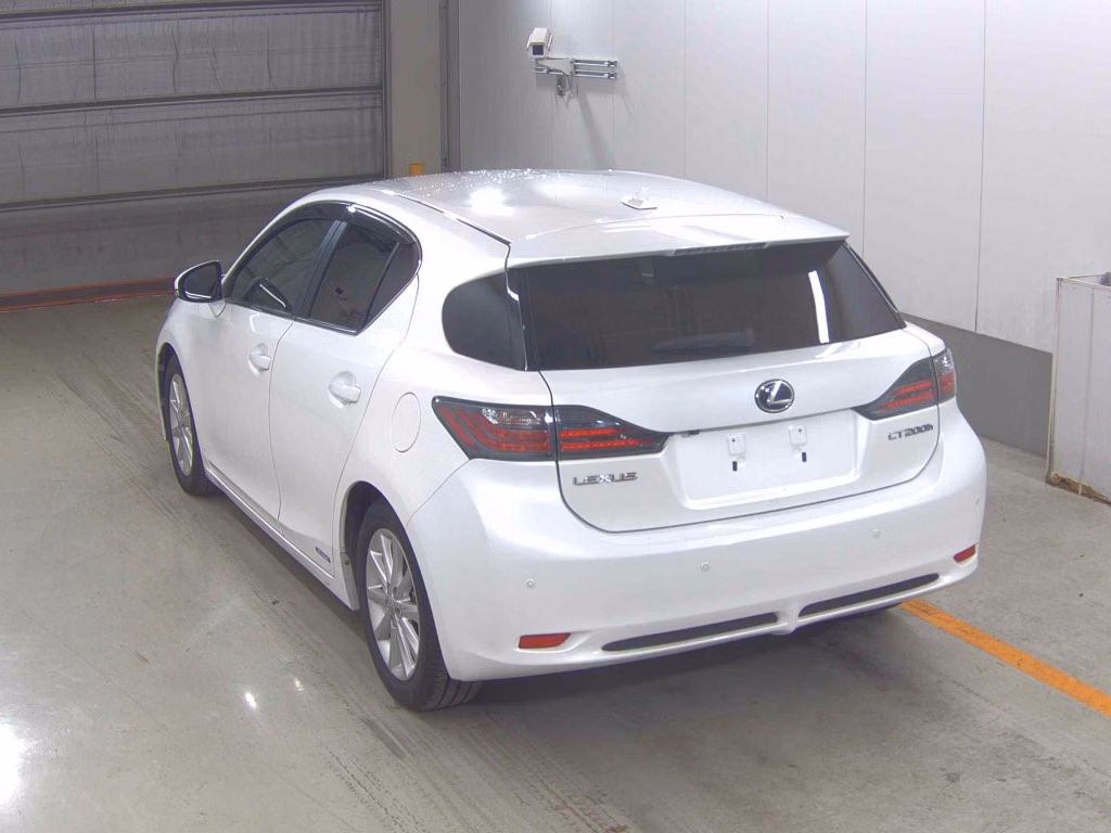 Lexus CT200h