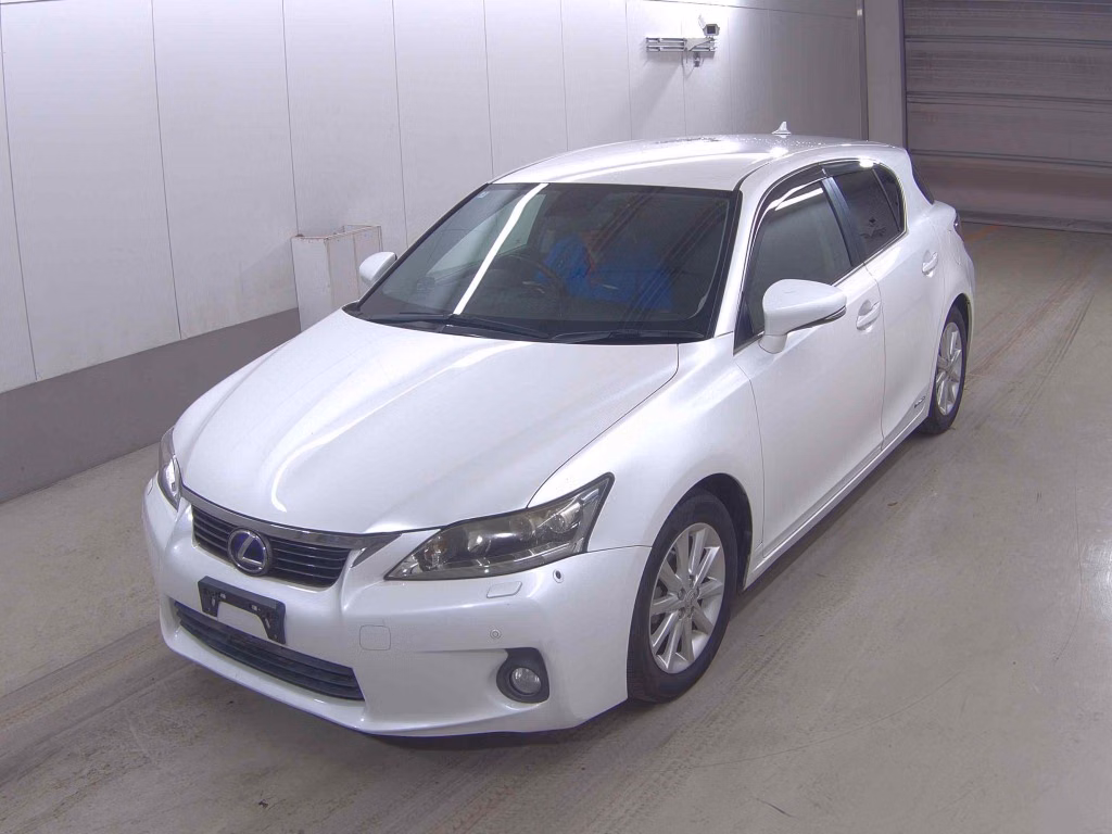 Lexus CT200h