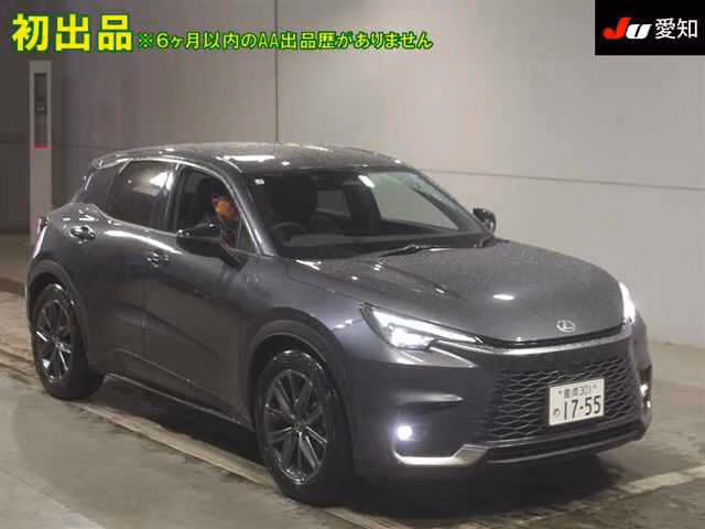 LEXUS LBX