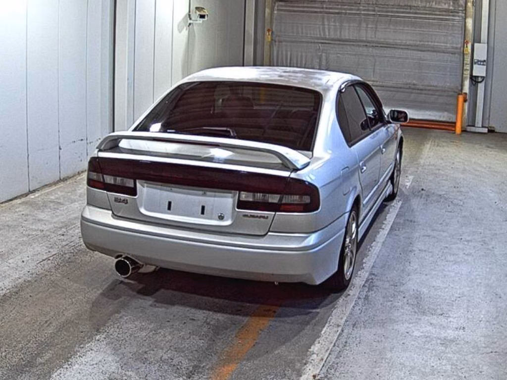 SUBARU LEGACY B4