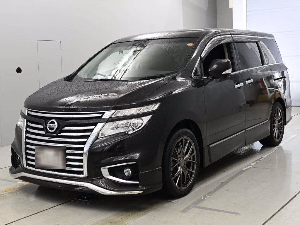 NISSAN ELGRAND