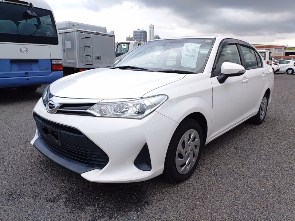 TOYOTA COROLLA AXIO