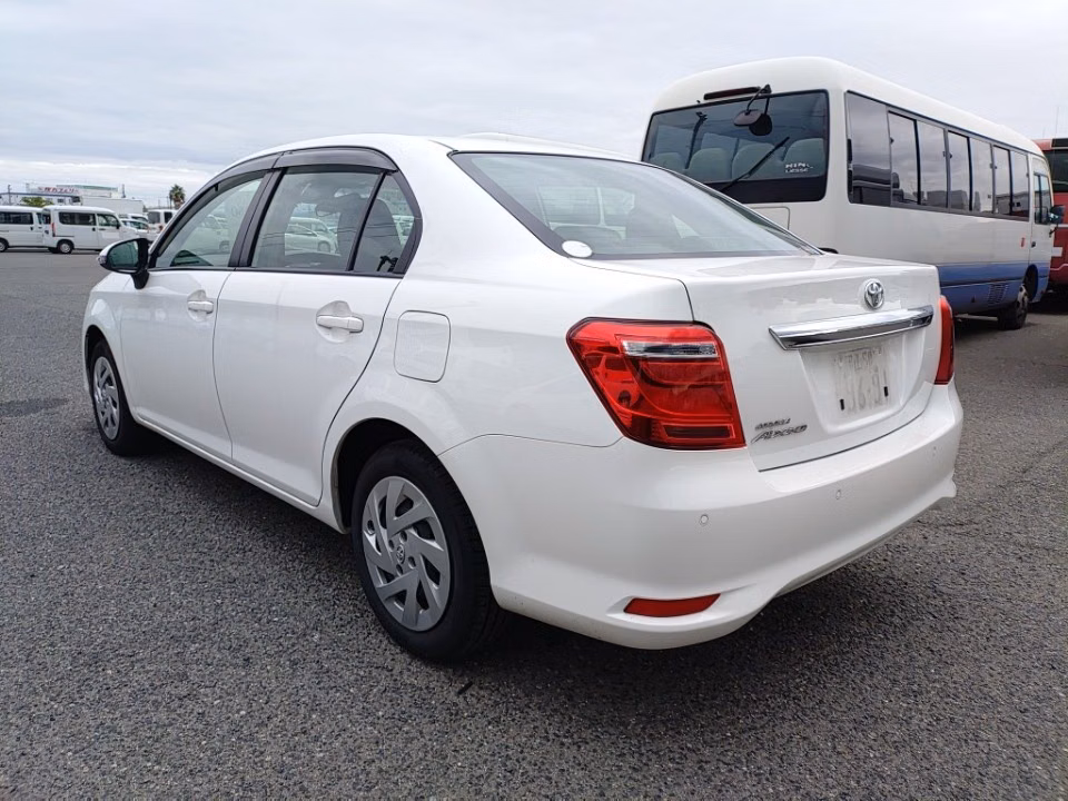 TOYOTA COROLLA AXIO