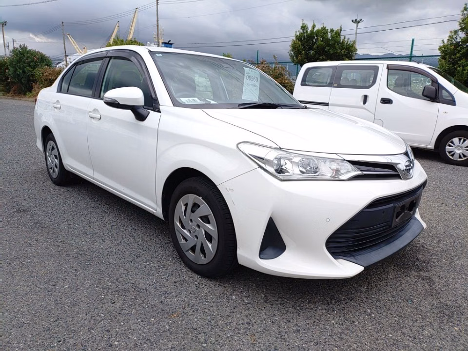 TOYOTA COROLLA AXIO