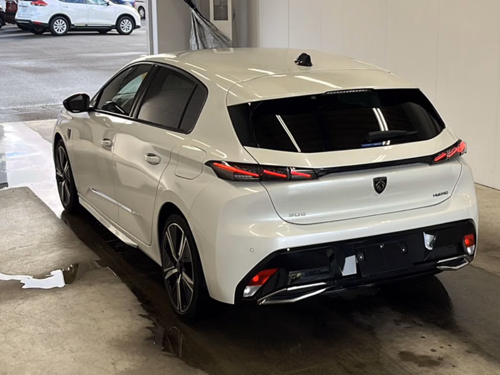 PEUGEOT 308