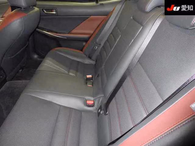 Lexus IS300