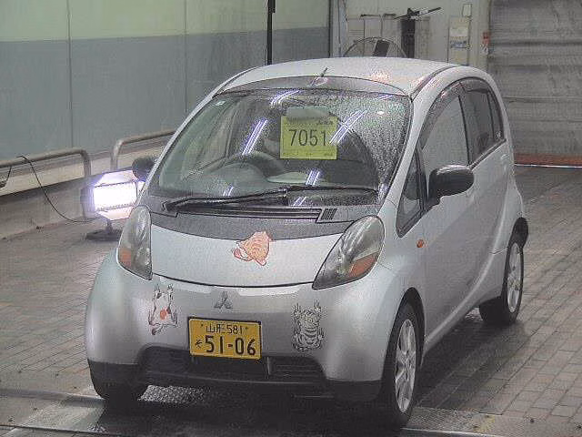 MITSUBISHI I