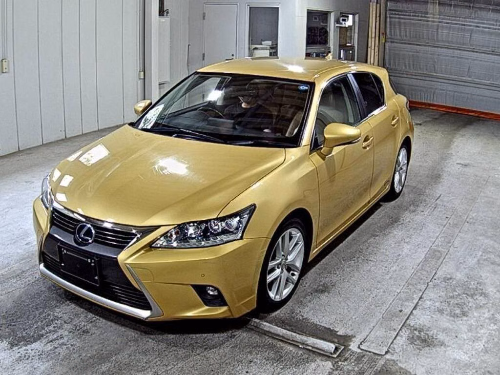 LEXUS CT200H