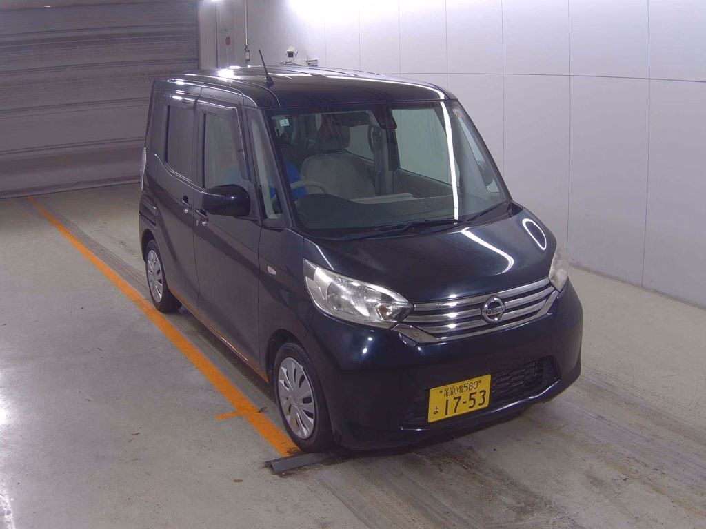 NISSAN DAYZ ROOX