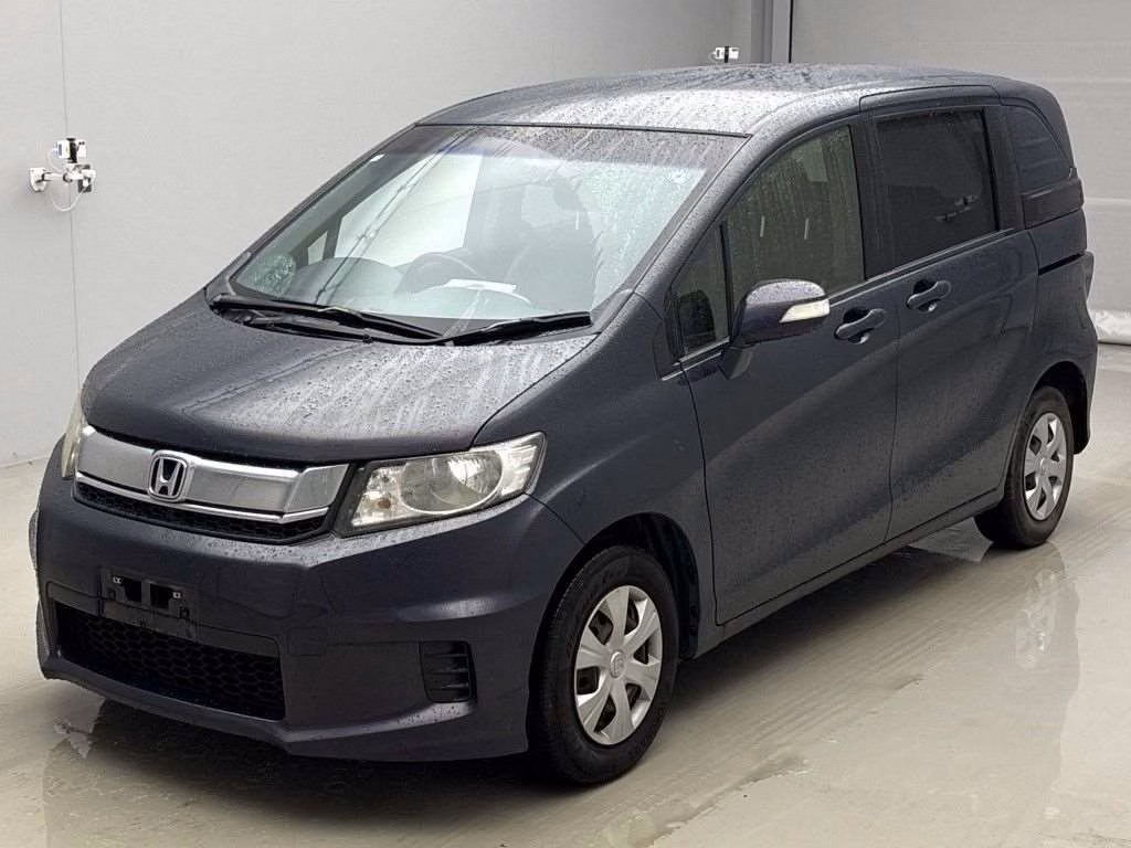 HONDA FREED SPIKE