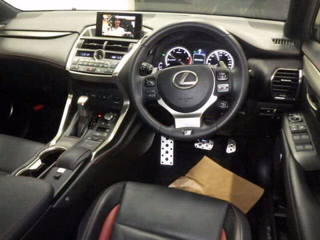 Lexus NX200t