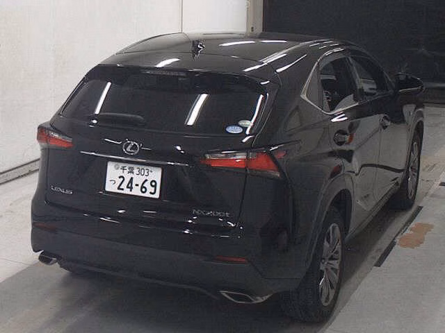 Lexus NX200t