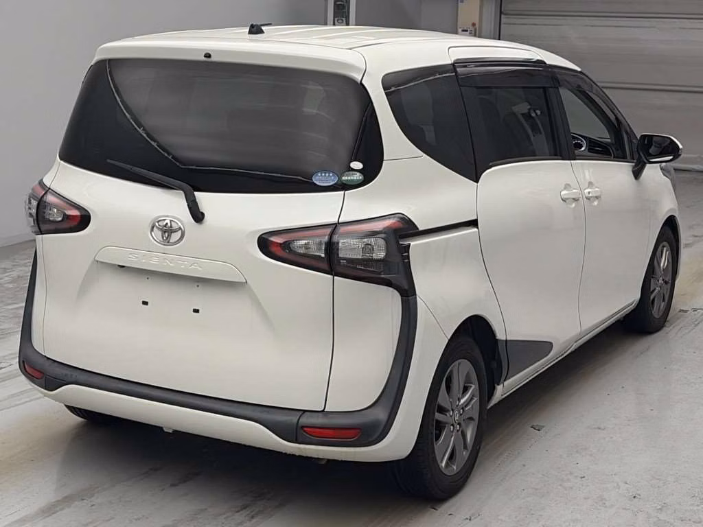 TOYOTA SIENTA